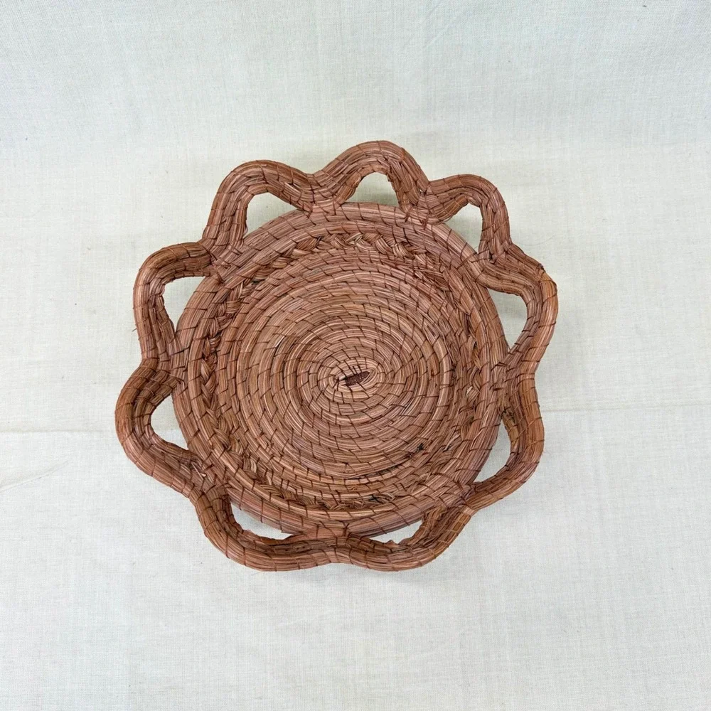 Vintage Hand Woven Pine Needle Basket Scalloped Edge Boho Brown Round Bowl 9.5in